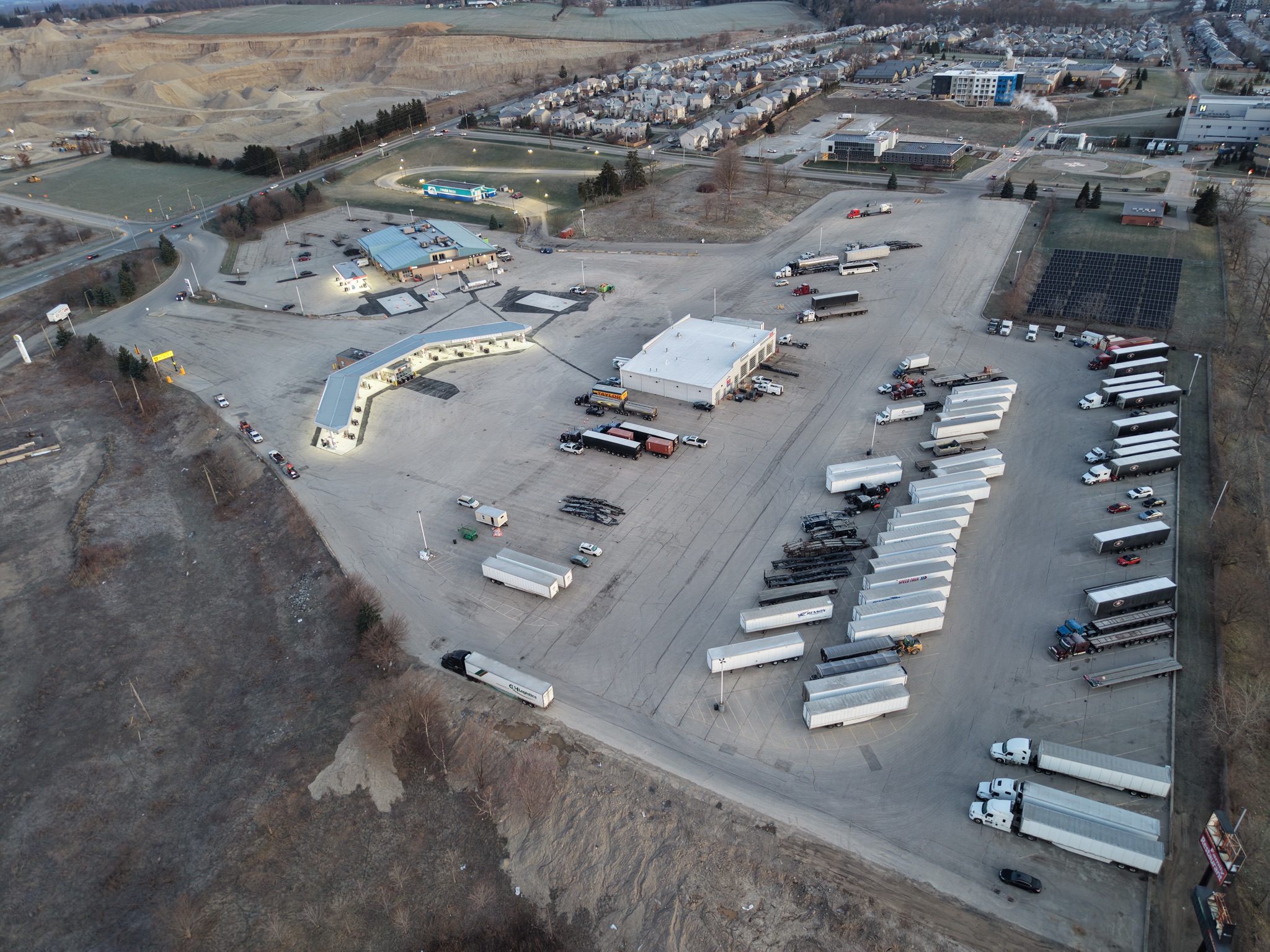 Harnois Énergies Truck Travel Stop
